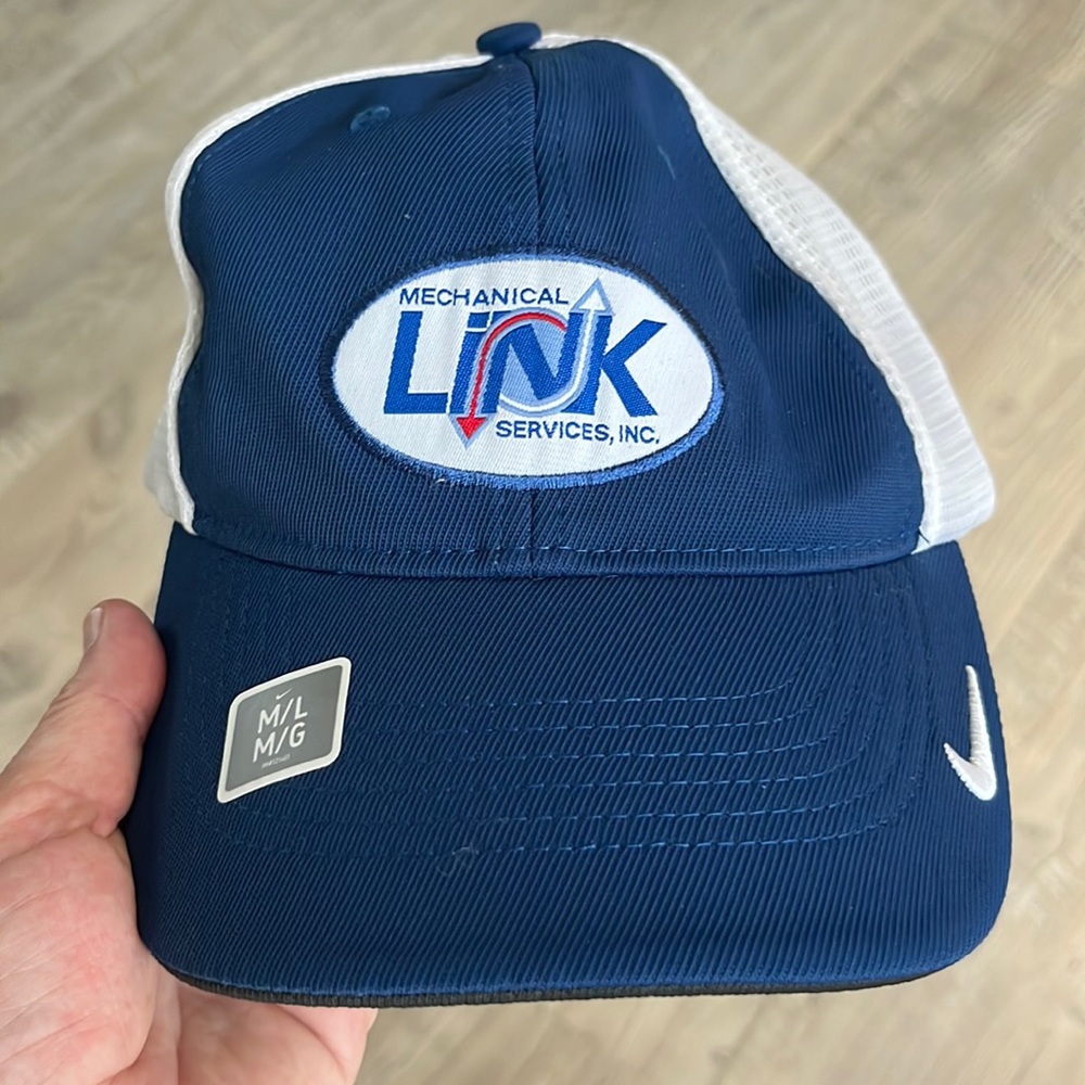 BNWT Nike Golf adult unisex size ML hat